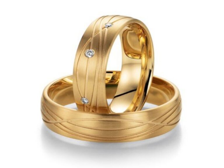 Fischer Tauring Herr Vigselring 7171/060 – Elegant Slät Ring i 18K Guld